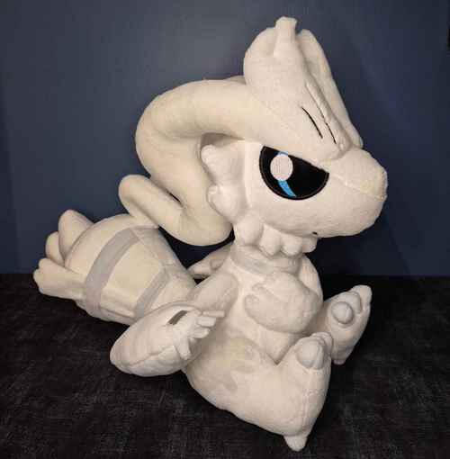 Plush (artist- Itocherry)