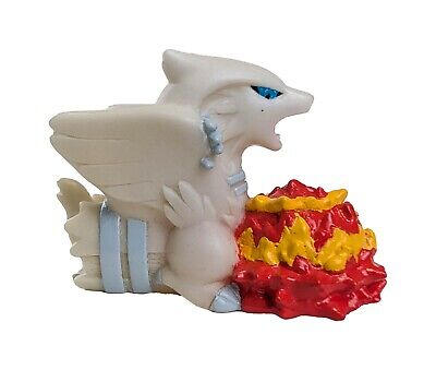 Reshiram Kid Figure
